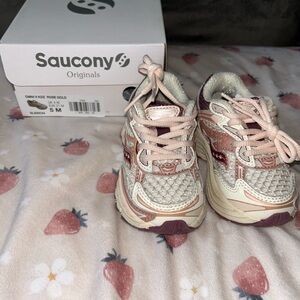 Saucony Kids Rose Gold, Cream & Burgundy Sneakers